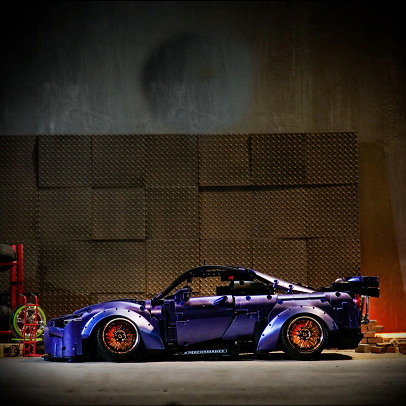 Nissan GTR Limited Edition Wide-Body Low-Slung Supercar(2389 Pcs)